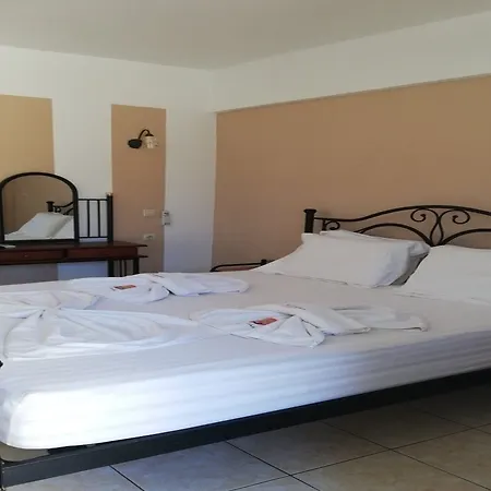 Baladinos Aparthotel 2*